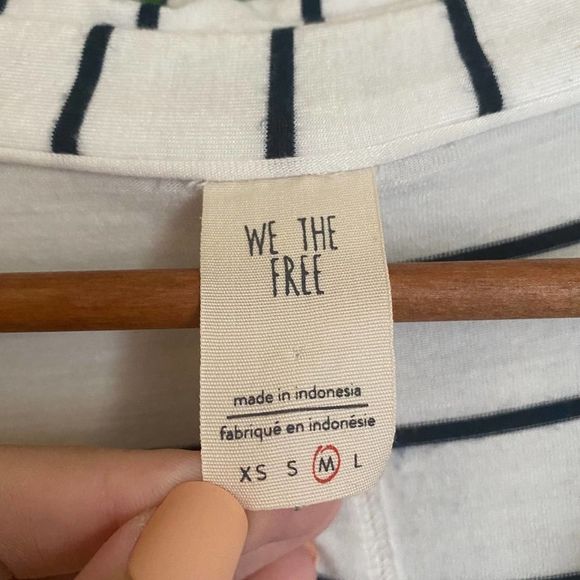 We the Free | Can't Fool Me Stripe Top White Navy Medium - Picture 4 of 5
